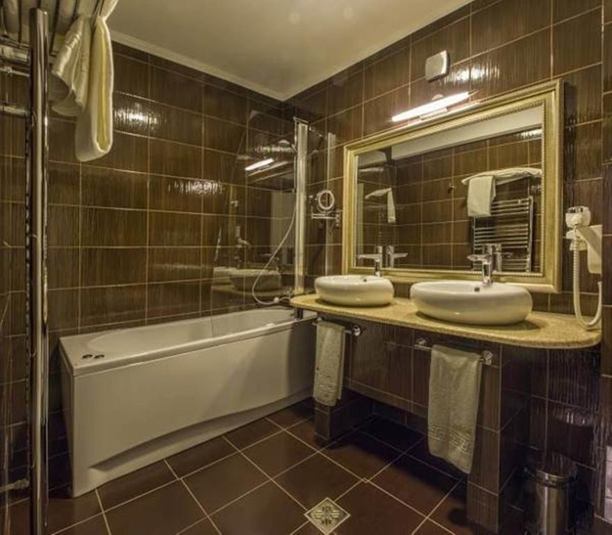 Hotel Bulevard Hunedoara Eksteriør billede